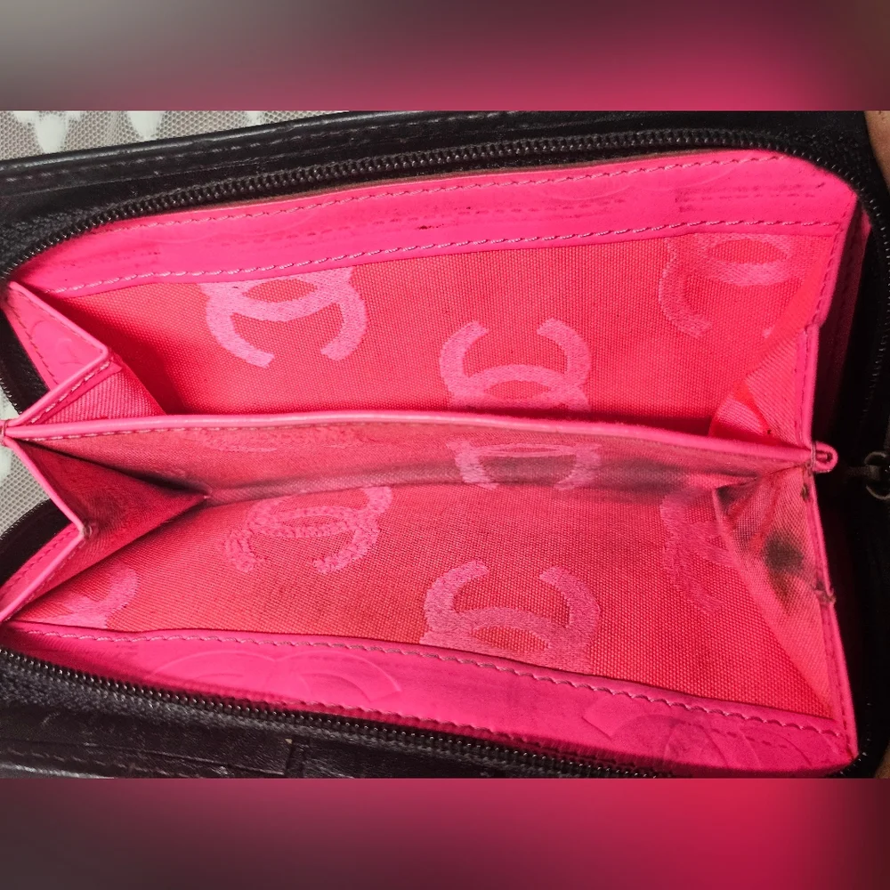 Authentic Chanel Bifold Cambon line wallet with Box/ Card - Picture 9 of 17